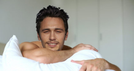 James Franco chante Rihanna James Franco chante Rihanna