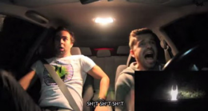 Il fait peur à son ami Il fait peur à son ami