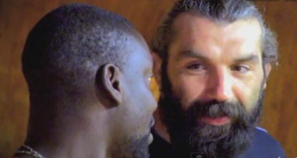 Sébastien Chabal test le 110 m haies avec Ladji Doucouré Sébastien Chabal test le 110 m haies avec Ladji Doucouré