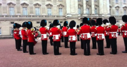 Game of Thrones joué par la Garde Royale Game of Thrones joué par la Garde Royale