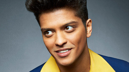 Bruno Mars chante Police! Bruno Mars chante Police!