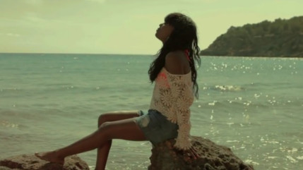 Dieselle dévoile son nouveau clip "Kanyelele" ! Dieselle dévoile son nouveau clip "Kanyelele" !