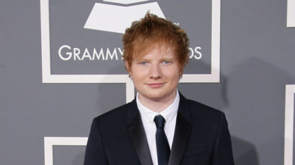 Ed Sheeran chante "Thinking Of Loud" aux Grammy Awards !