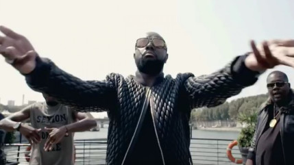 Maître Gims dévoile son clip "Longue Vie" ! Maître Gims dévoile son clip "Longue Vie" !
