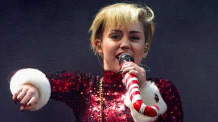 Miley Cyrus chante Noël pour Netflix ! Miley Cyrus chante Noël pour Netflix !