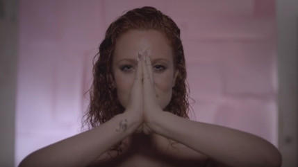 Jess Glyne en toute simplicité dans "Take Me Home" ! Jess Glyne en toute simplicité dans "Take Me Home" !