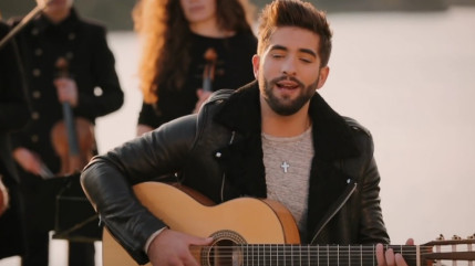 "Les Yeux de la Mama" le nouveau clip de Kendji ! "Les Yeux de la Mama" le nouveau clip de Kendji !