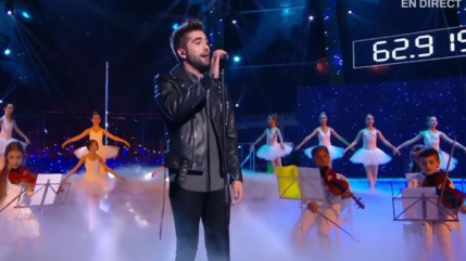 Kendji chante son nouveau single au Telethon ! Kendji chante son nouveau single au Telethon !
