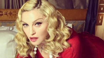 Le baiser langoureux entre Madonna et Drake qui enflamme le net! Le baiser langoureux entre Madonna et Drake qui enflamme le net!