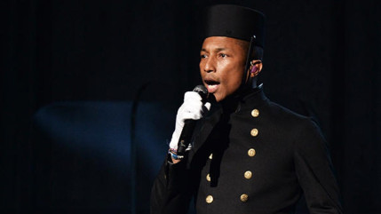 D&eacute;couvrez la prestation de Pharrell Williams aux Grammy Awards!
