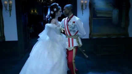 P. Williams et Cara Delevingne chantent pour Chanel! P. Williams et Cara Delevingne chantent pour Chanel!