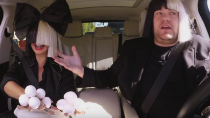 Le nouveau "Carpool" de James Corden avec Sia ! Le nouveau "Carpool" de James Corden avec Sia !