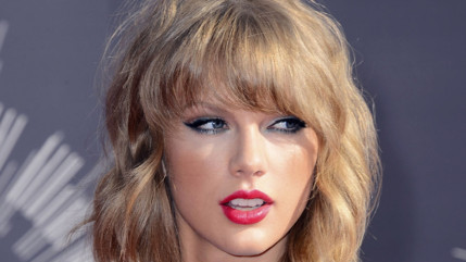 Taylor Swift qui chante à 12 ans! Taylor Swift qui chante à 12 ans!