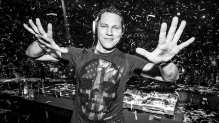 Découvrez "The Right Song" le nouveau clip de Tiesto ! Découvrez "The Right Song" le nouveau clip de Tiesto !