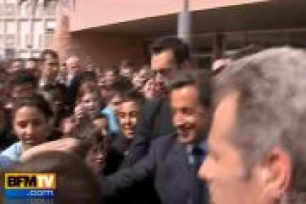 Bouteille sur N. SARKOZY Bouteille sur N. SARKOZY