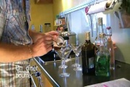 Parodie du dîner presque parfait Parodie du dîner presque parfait