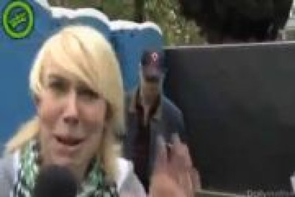 Regis et l URINOIR Regis et l URINOIR