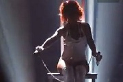 Rihanna VS Britney Spears