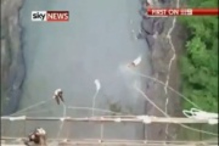 saut à l'élastique saut à l'élastique