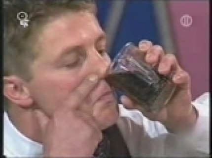 Du Coca..Par le nez!! Du Coca..Par le nez!!