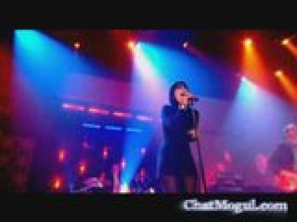 [EXCLU] Lily Allen montre ses fesses 