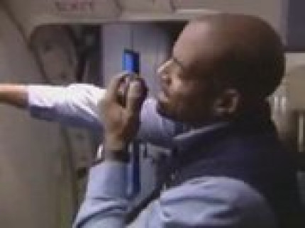 [BUZZ] Le stewart rappeur! 